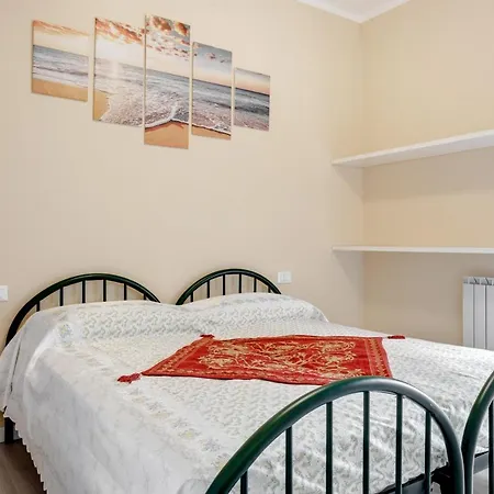 Apartment Luni Mare Bright Terrace Flat With Parking *